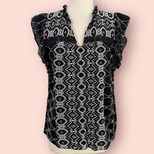 LOFT Embroidered Eyelet Flutter Sleeve Split Neck Blouse Size M Black/White